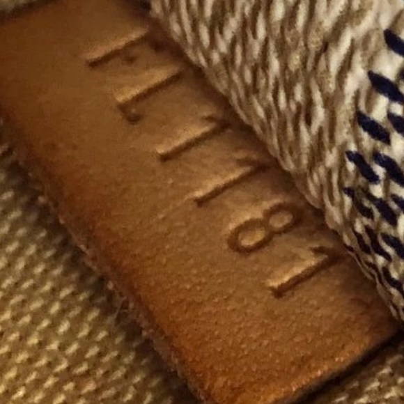 ♥️ SOLD ♥️ Louis Vuitton Totally PM in Damier Azur - Picture 7 of 8